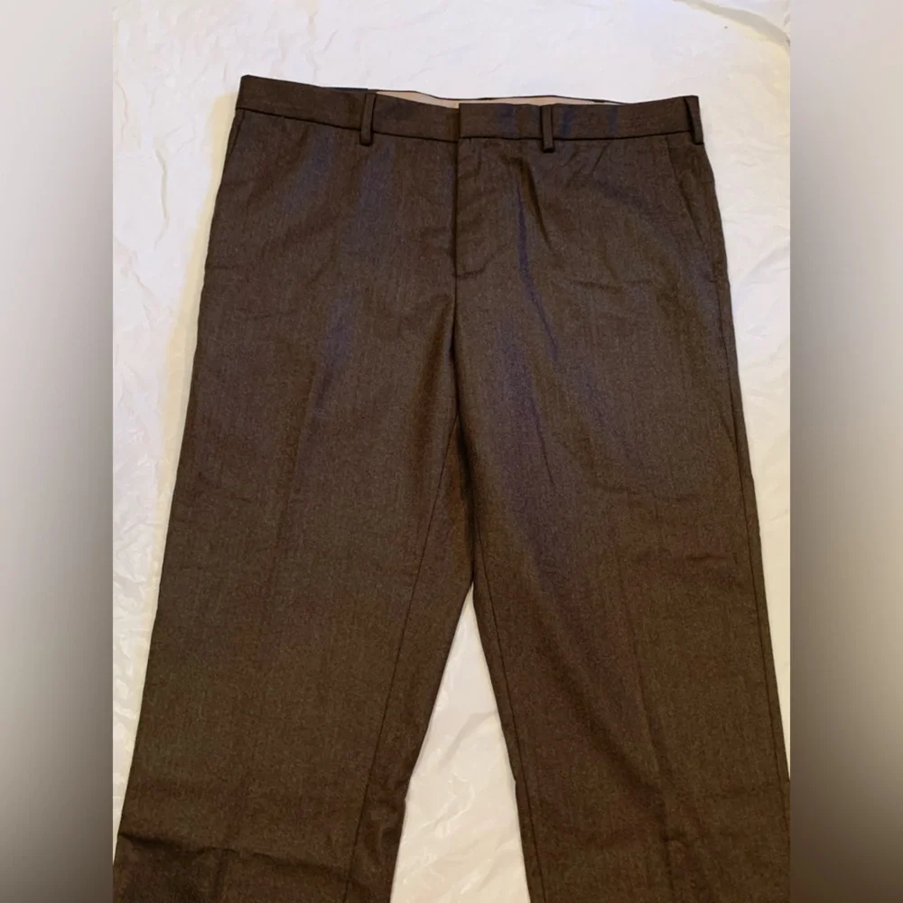 Banana Republic shell these